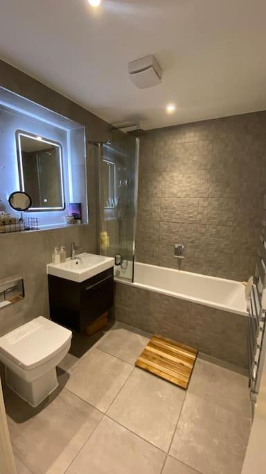 London Luxe: Stylish Studio Εξωτερικό φωτογραφία