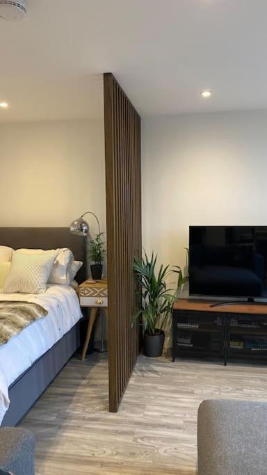 London Luxe: Stylish Studio Εξωτερικό φωτογραφία